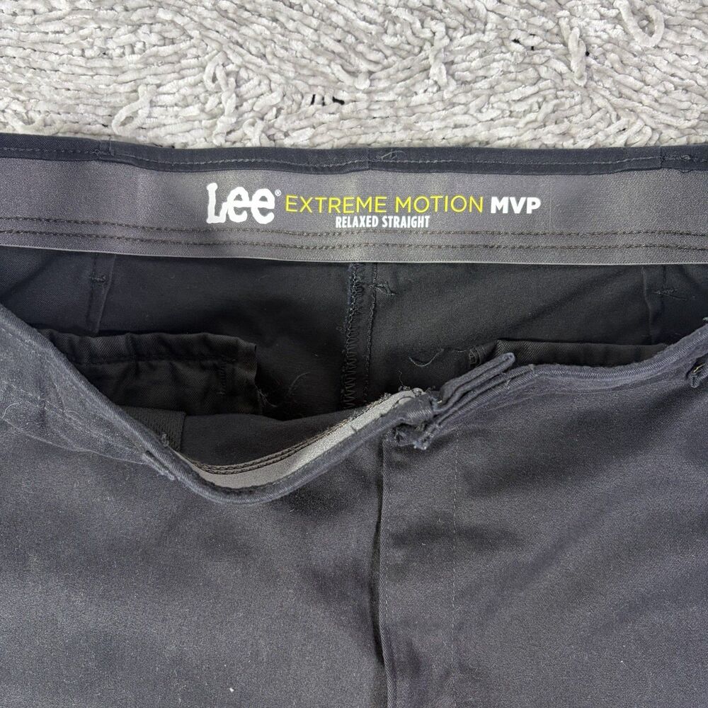 Lee Extreme Motion MVP Pants Mens 38x30 Relaxed Straight Stretch Black Preppy - Picture 2 of 9